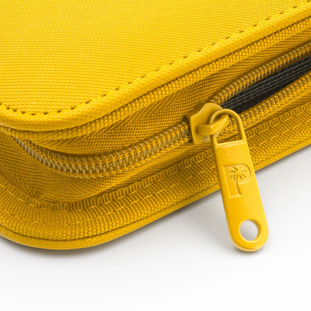Collector's Series 4 Pocket Zip Trading Card Binder - Yellow - LOCAL PICK UP ONLY - Image 3