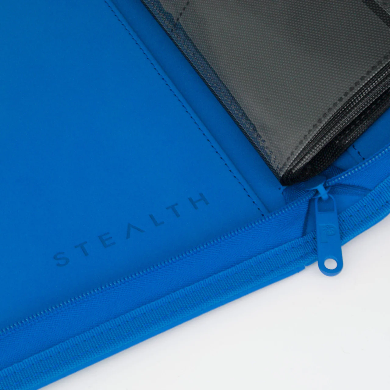 STEALTH 9 Pocket Zip Trading Card Binder - Blue - LOCAL PICK UP ONLY - Image 3