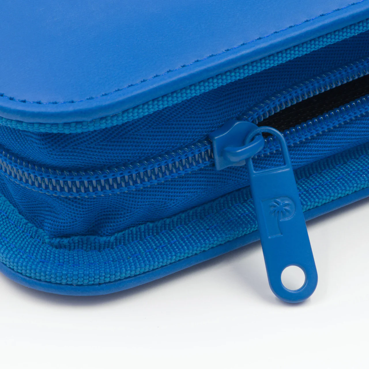 STEALTH 9 Pocket Zip Trading Card Binder - Blue - LOCAL PICK UP ONLY - Image 4