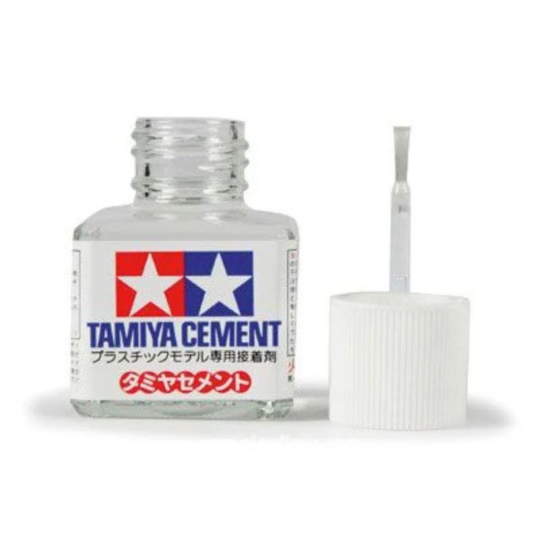TAMIYA CEMENT