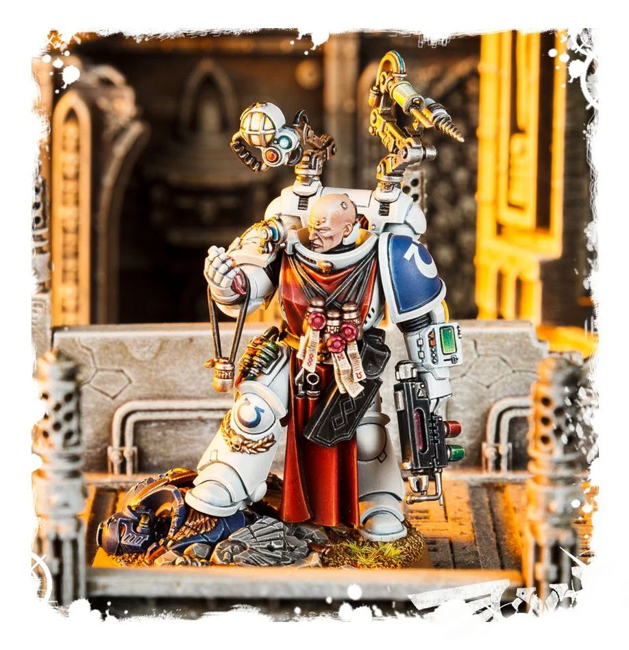 Warhammer 40,000: Space Marines Primaris Apothecary 2020 - Image 3